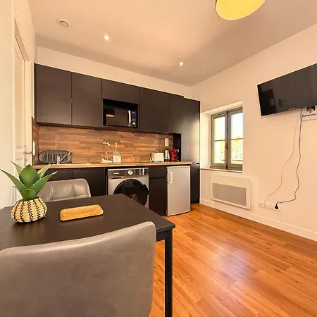 Le Saint Just T2 Proche Des Halles Wifi